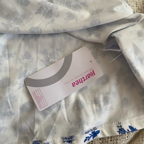 Xs parthea dress - Picture 2 of 6